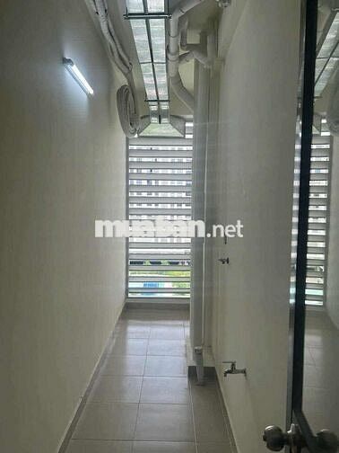 Căn hộ 63m2 2pn 2vs có ban công, yên tĩnh, tiện ích xung quanh