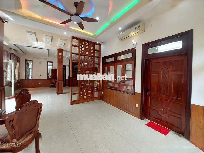 Nhà cho thuê mặt tiền đường số 57 dt 11,5x20m 4L nhà đẹp mới