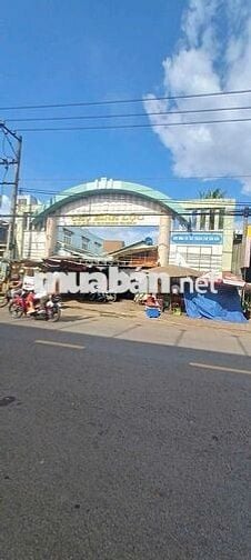 BÁN ĐẤT TRUNG TÂM PHƯỜNG. GIẢM MẠNH 200TR KHI CÔNG CHỨNG