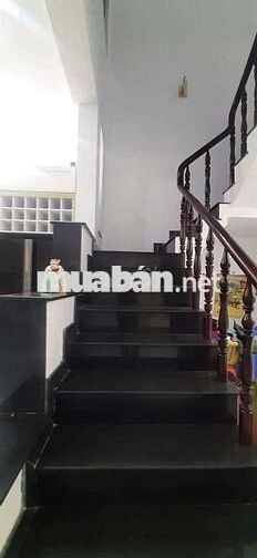 Cần bán gấp nhà 1 xẹt Đường ĐHT .Q12 .DT 8 x16 .1 trệt 1 lầu 4PN 4WS
