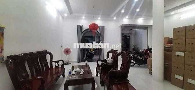 Cần bán gấp nhà 1 xẹt Đường ĐHT .Q12 .DT 8 x16 .1 trệt 1 lầu 4PN 4WS