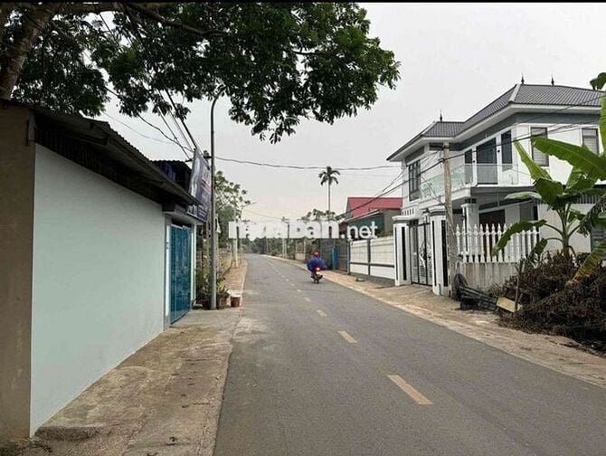 Bán lô đất D 100m2 đã có sổ full thổ cư