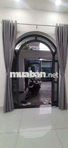 Cần bán gấp nhà 1 xẹt Đường ĐHT .Q12 .DT 8 x16 .1 trệt 1 lầu 4PN 4WS
