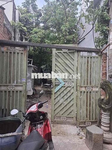 BÁN ĐẤT THỔ CƯ 1/ SÁT MT NGAY LÊ VĂN QUỚI 4x20m HXH 6M SHR