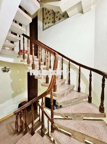 Bán nhà 4 tầng, 4x22 Hồ Văn Huê PN, xe hơi ngủ trong nhà. Giá 15.5 tỷ