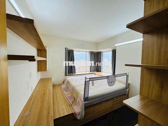 Cho thuê Chung cư  chamington quận 10 3pn có nt giá rẻ Lh :***