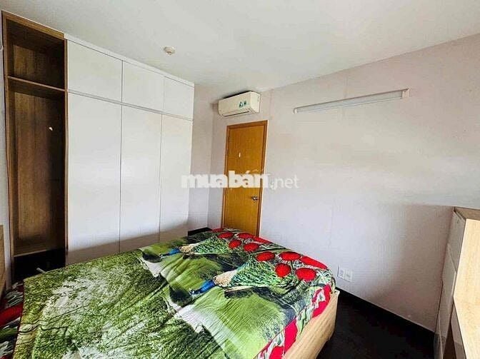 Cho thuê Chung cư  chamington quận 10 3pn có nt giá rẻ Lh :***