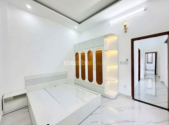 Bán Gấp Nhà Q8! Phạm Thế Hiển dt 70m2 - 2ty850. Hẻm rộng 6m khu KD tốt