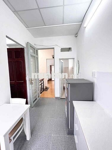 CHO THUÊ PHÒNG TRỌ GIÁP LÊ VĂN SỸ QUẬN 3, GẦN ĐẠI HỌC SƯ PHẠM,