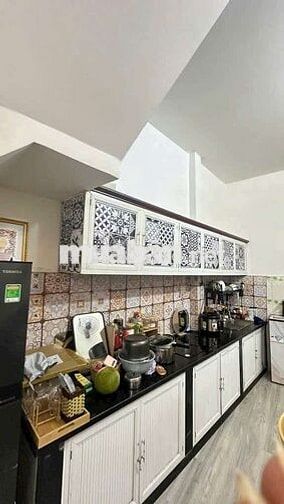 Mặt Tiền : Gần Ngã Tư Bốn Xã , 1 Lầu Mới Đẹp.