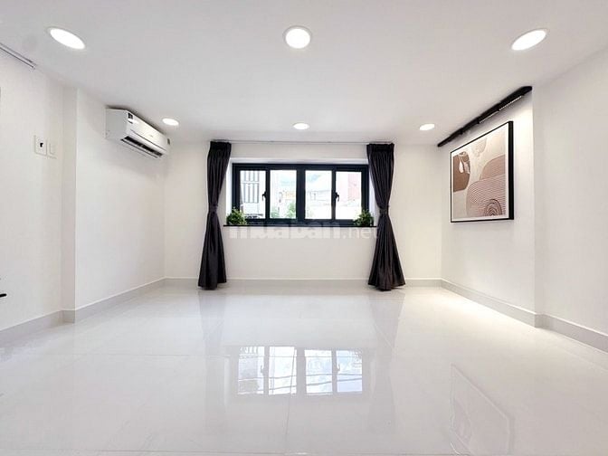 BÁN NHÀ CĂN GÓC MẶT TIỀN ĐƯỜNG QUẬN PHÚ NHUẬN 