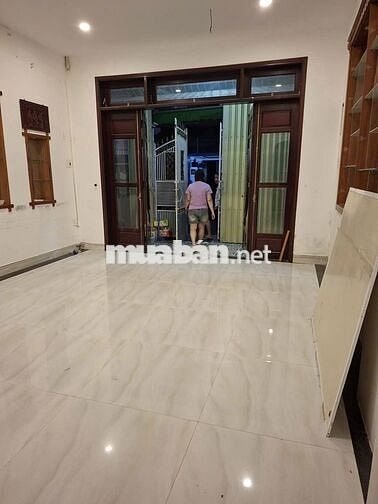🎑🎑CHO THUÊ NHÀ 2 TẦNG ĐẸP 4PN MẶT TIỀN:  LÊ ANH XUÂN, HÒA CƯỜNG