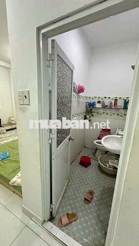 Mặt Tiền : Gần Ngã Tư Bốn Xã , 1 Lầu Mới Đẹp.