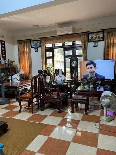 Bán nhà Linh Đàm 90m2, 4 tầng, ô tô tránh, vỉa hè, khu phân lô