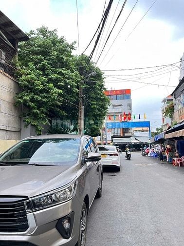 Hàng Vip, 2 mặt tiền thoáng mát, Kỳ Đông, Quận 3, trệt, lầu, 3PN, 2WC