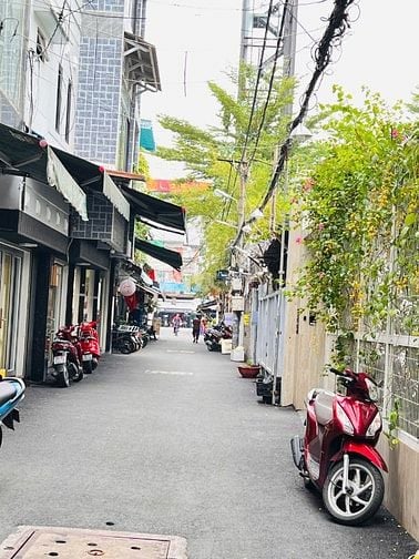 Hàng Vip, 2 mặt tiền thoáng mát, Kỳ Đông, Quận 3, trệt, lầu, 3PN, 2WC