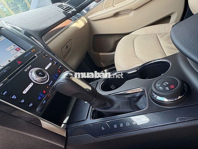 Gia đình bán Ford Explorer 2017 (Odo 29.000km)