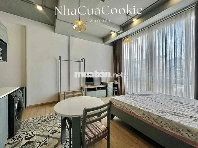 Trống sẳn phòng y hình full nội thất y hình nhà mới có ban công