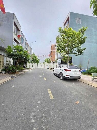 Đất nền KDC Ql50 được gặp chính chủ, cách Nguyễn Văn Linh 1,2km