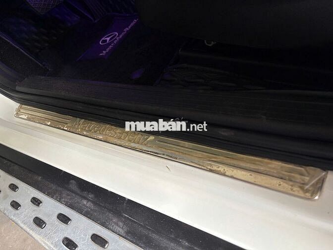 Mercedes Benz GLK300 AMG 4Matic (cần số điện tử)