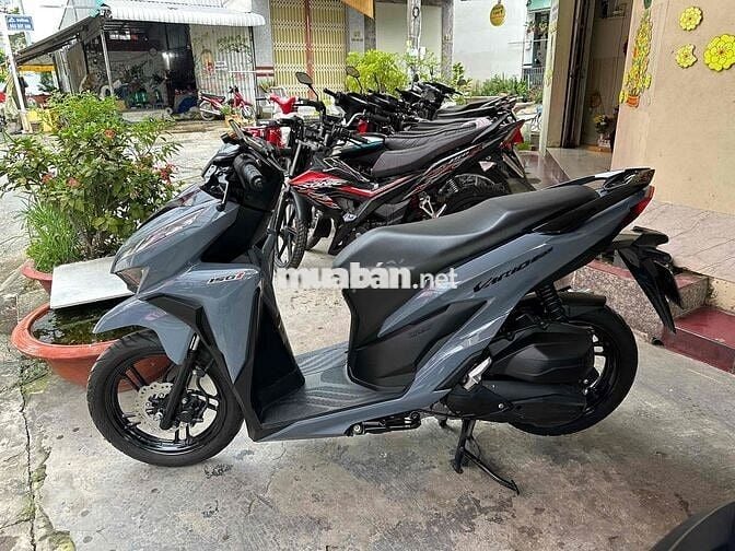 vario 150 đời 2020 xám xi măng