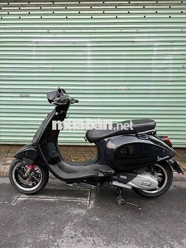 Vespa Sprint 125ABS Đen Bóng thanh lí gấp giá rẻ