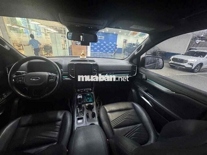 Ford Everest 2022 Titanium 2.0L 4x2 AT - 35000 km