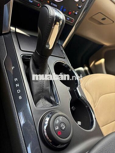 Gia đình bán Ford Explorer 2017 (Odo 29.000km)