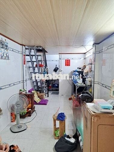 Bán nhà P5 Q11 2ty5. Sổ riêng, 2 tầng, 2pn. Ngay Đầm Sen.
