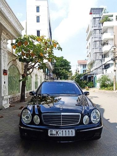 Bán rẻ siêu phẩm Mercedes E Class biển siêu VIP tứ quý 1111 độ full!