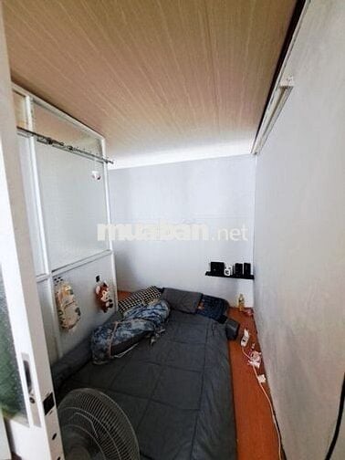 Bán nhà P5 Q11 2ty5. Sổ riêng, 2 tầng, 2pn. Ngay Đầm Sen.