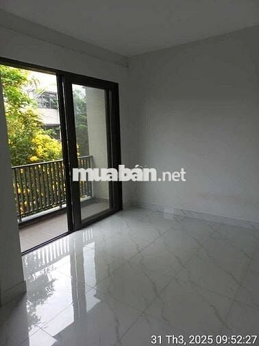 Cho thuê Nhà phố vườn 1 trệt 1 lầu 3pn 2vs giá *** hiện tại