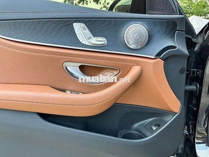 Mercedes Benz E Class 2022 E300 AMG 28900 km