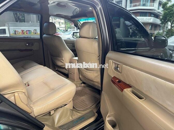 2009 Toyota Fortuner V chính chủ BSTP đẹp