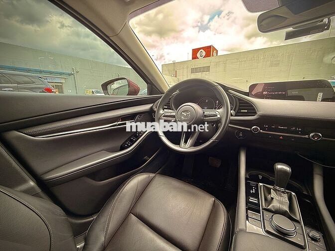 Mazda 3 Luxury 2023 SiêuLướt 10.000km Đỏ Chính Chủ