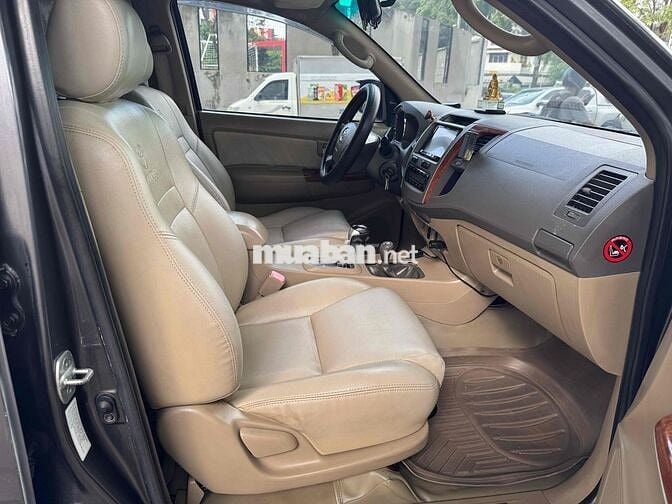 2009 Toyota Fortuner V chính chủ BSTP đẹp