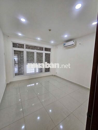 MT LUỸ BÁN BÍCH, 1 TRỆT, 1 LỬNG, 7 LẦU,THANG MÁY,P.Hoà Thạnh,Q.Tân Phú