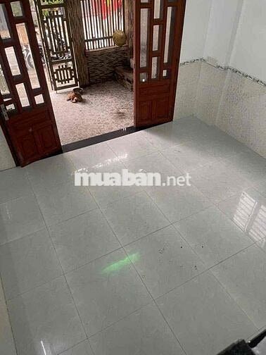 Cho thuê nhà 5x22 1 trệt lầu, phan văn hớn 1 sẹc giá 8tr