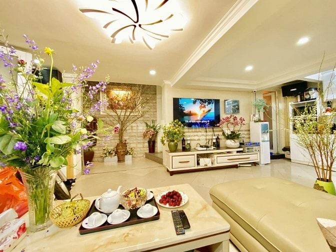 Chính chủ cần bán căn hộ Vimeco Nguyễn Chánh. 100m gồm 3 ngủ, full đồ