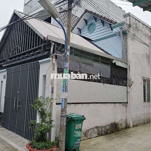Anh tôi cần tiền bán gấp căn nhà đẹp giá rẻ nhất khu vực Hóc Môn.