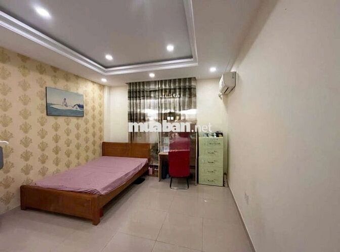 CHO THUÊ NHÀ 4 TẦNG MẶT TIỀN HẺM 606 QL 13 SÁT BÊN HỒNG LONG
