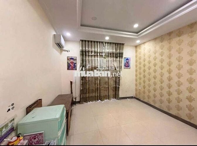 CHO THUÊ NHÀ 4 TẦNG MẶT TIỀN HẺM 606 QL 13 SÁT BÊN HỒNG LONG