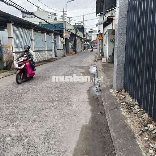 Mặt tiền hẻm Đông Thạnh 3, DT 128m2, sổ riêng, chủ đang cần bán gấp.