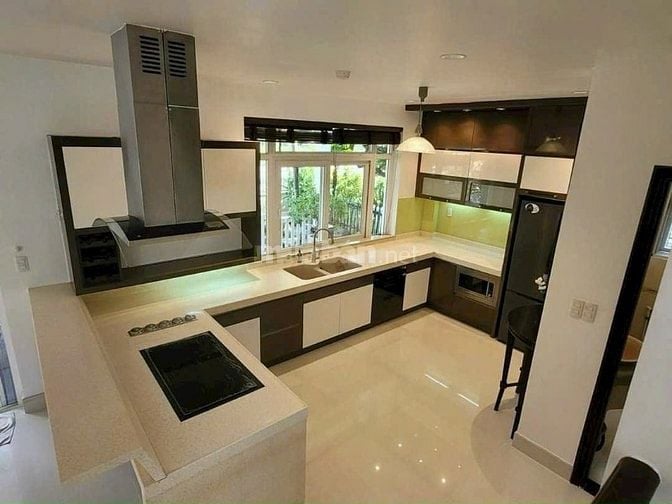 Cho thuê Biệt Thự đơn lập Phú Gia- PMH giá 93tr- có sân vườn