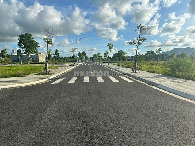 Cần bán đất trung tâm Quận 9 đường Nguyễn Duy Trinh 60m - Sát Vinhome 