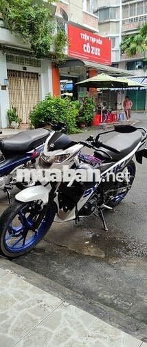 Suzuki raider F1500, Trắng Đen Xanh 2020