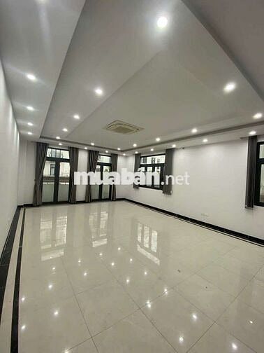 🔥 Cho thuê shophouse 5 tầng 500m² gần biển hồ Vincom – giá cực sốc
