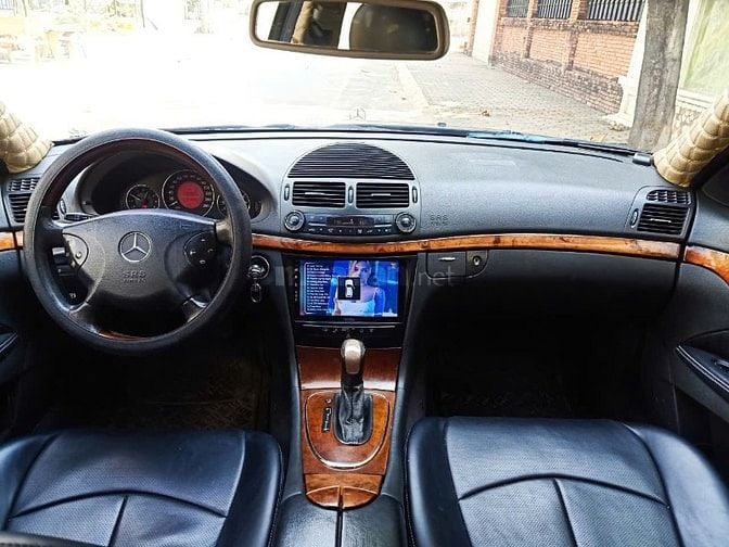 Bán rẻ siêu phẩm Mercedes E Class biển siêu VIP tứ quý 1111 độ full!