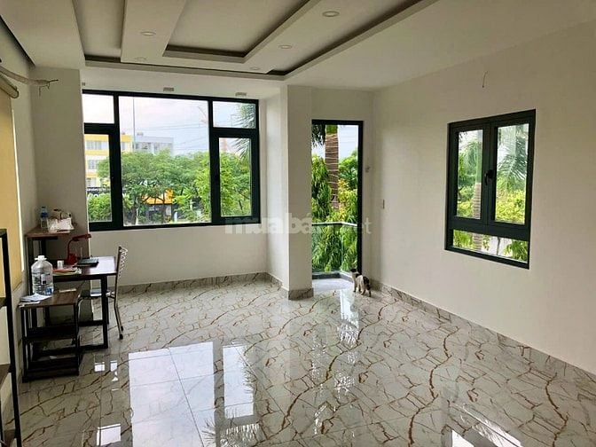 Bán nhà MT số 2010 Võ Văn Kiệt, đông dân cư, KD, VPĐD, nhiều showroom