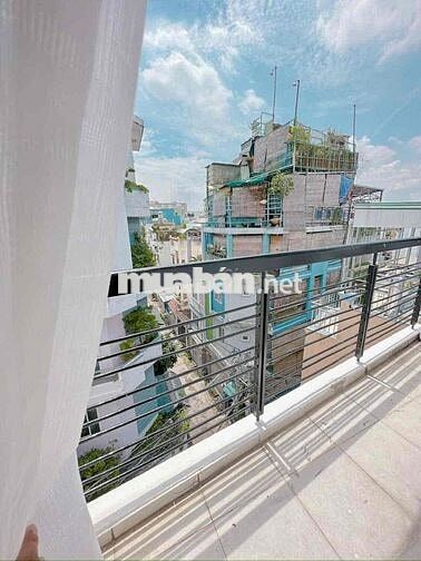 CHO THUÊ PHÒNG TRỌ BÌNH THẠNH 5tr cửa sổ, ban công, máy lạnh, máy giặt